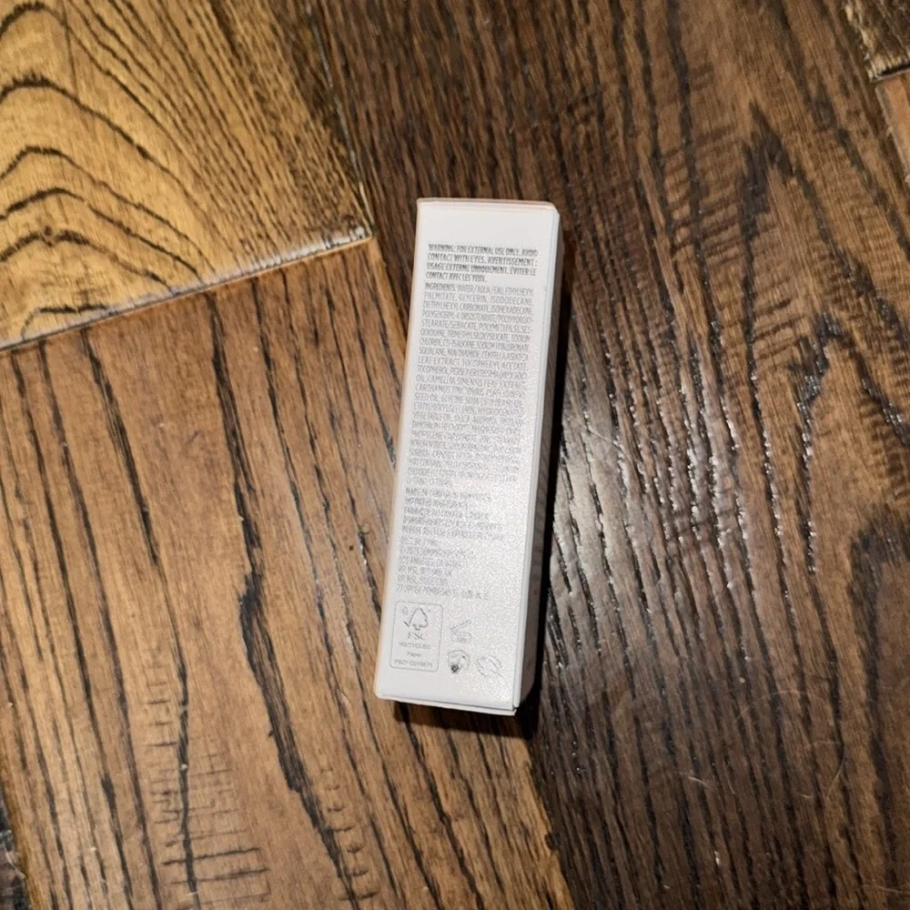 NWT Summer Fridays Cream Foundation Radiant Finish SHADE 2.5/TON 2.5